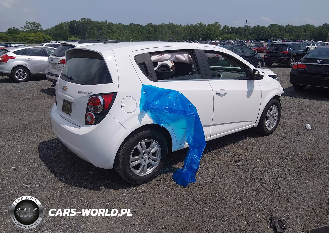 2016 Chevrolet Sonic Lt Auto VIN:1G1JC6SH2G4160233 - 4