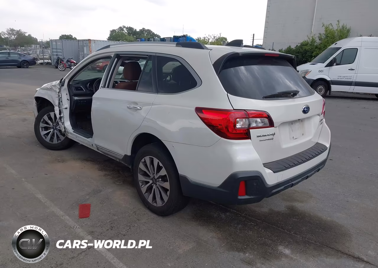 2019 Subaru Outback 3.6R Touring VIN:4S4BSETC9K3296543 - 3