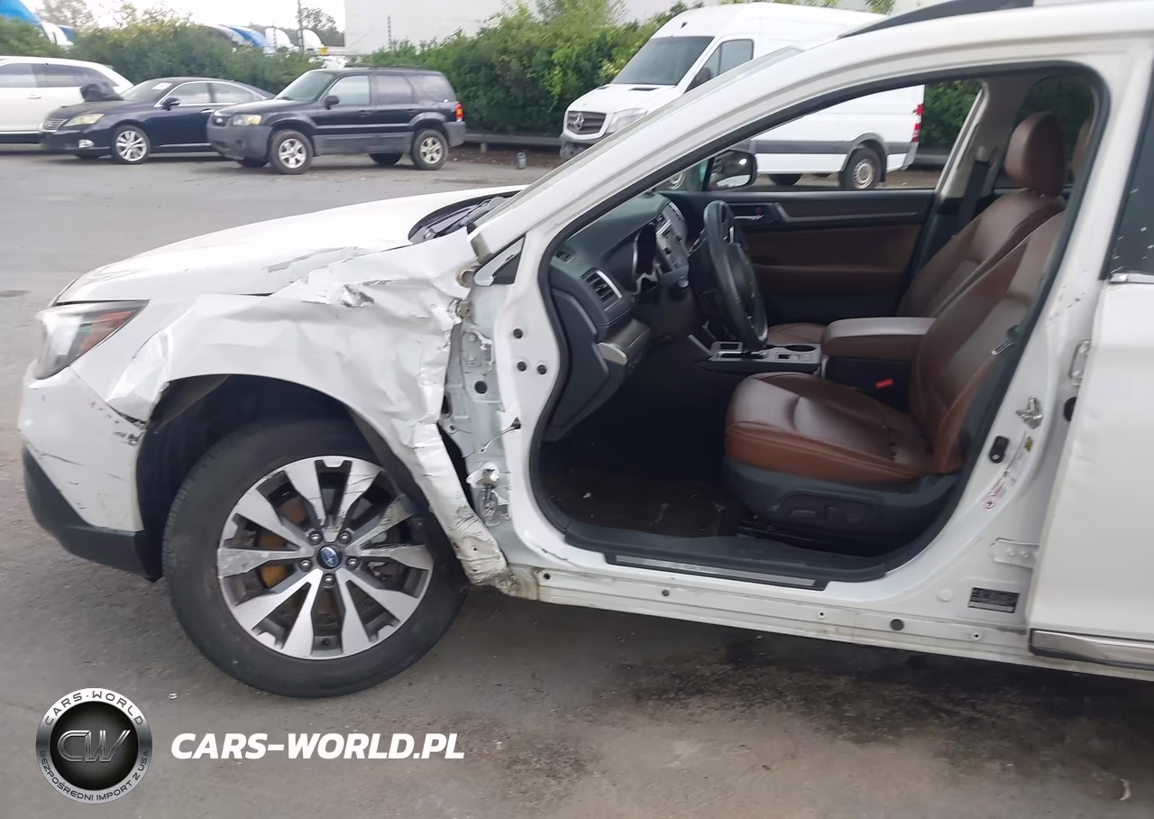 2019 Subaru Outback 3.6R Touring VIN:4S4BSETC9K3296543 - 6