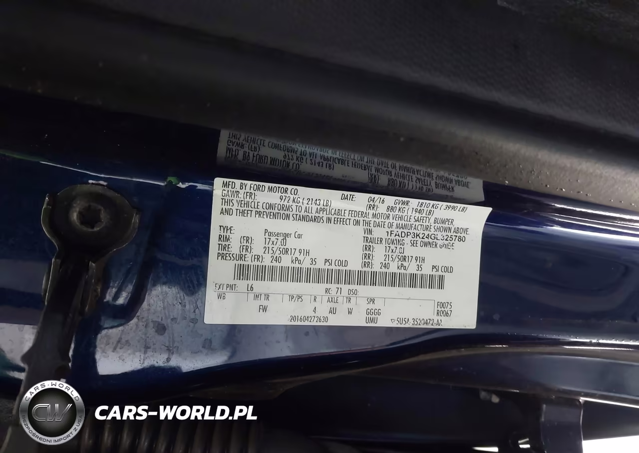 2016 Ford Focus Se VIN:1FADP3K24GL325780 - 9