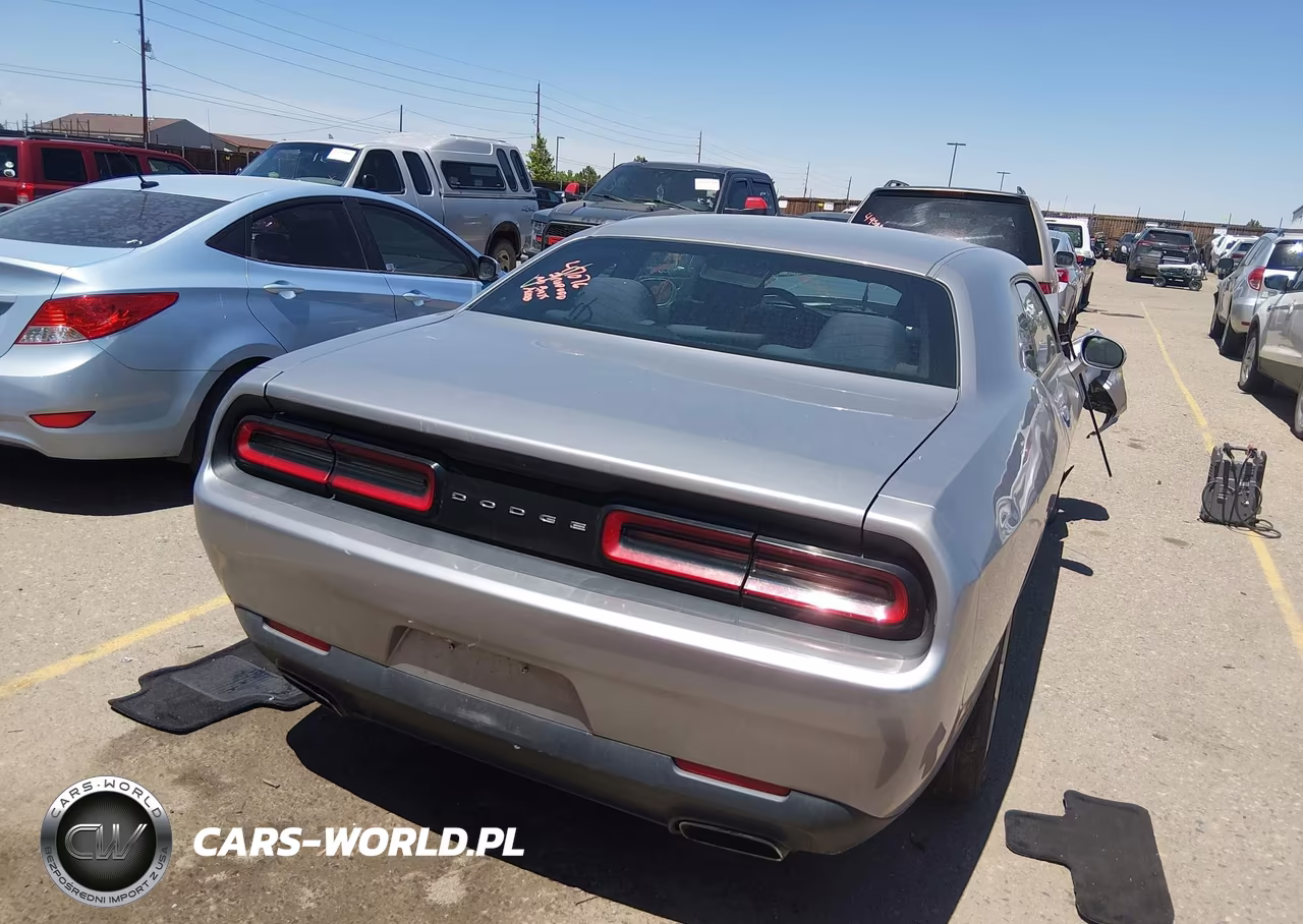 2016 Dodge Challenger Sxt VIN:2C3CDZAG0GH108341 - 4