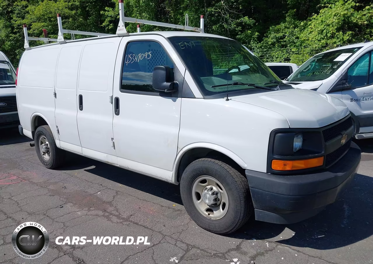 2017 Chevrolet Express 2500 Work Van – zdjęcie 1 z 17