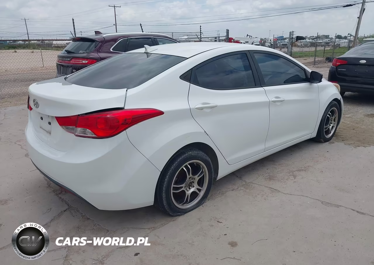 2013 Hyundai Elantra Gls-Limited VIN:5NPDH4AE6DH197499 - 4