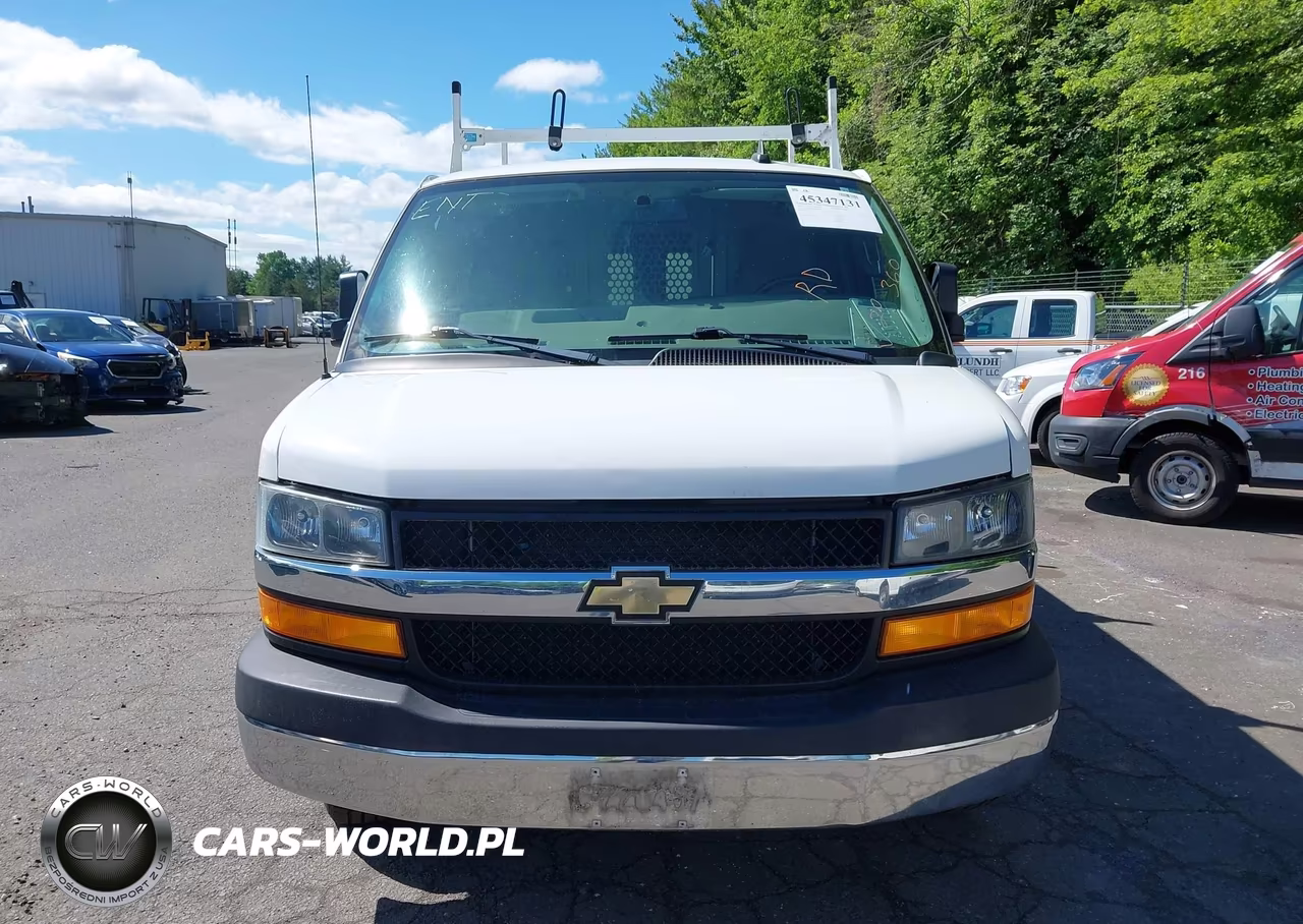 2019 Chevrolet Express 2500 Work Van VIN:1GCWGAFP2K1280436 - 12
