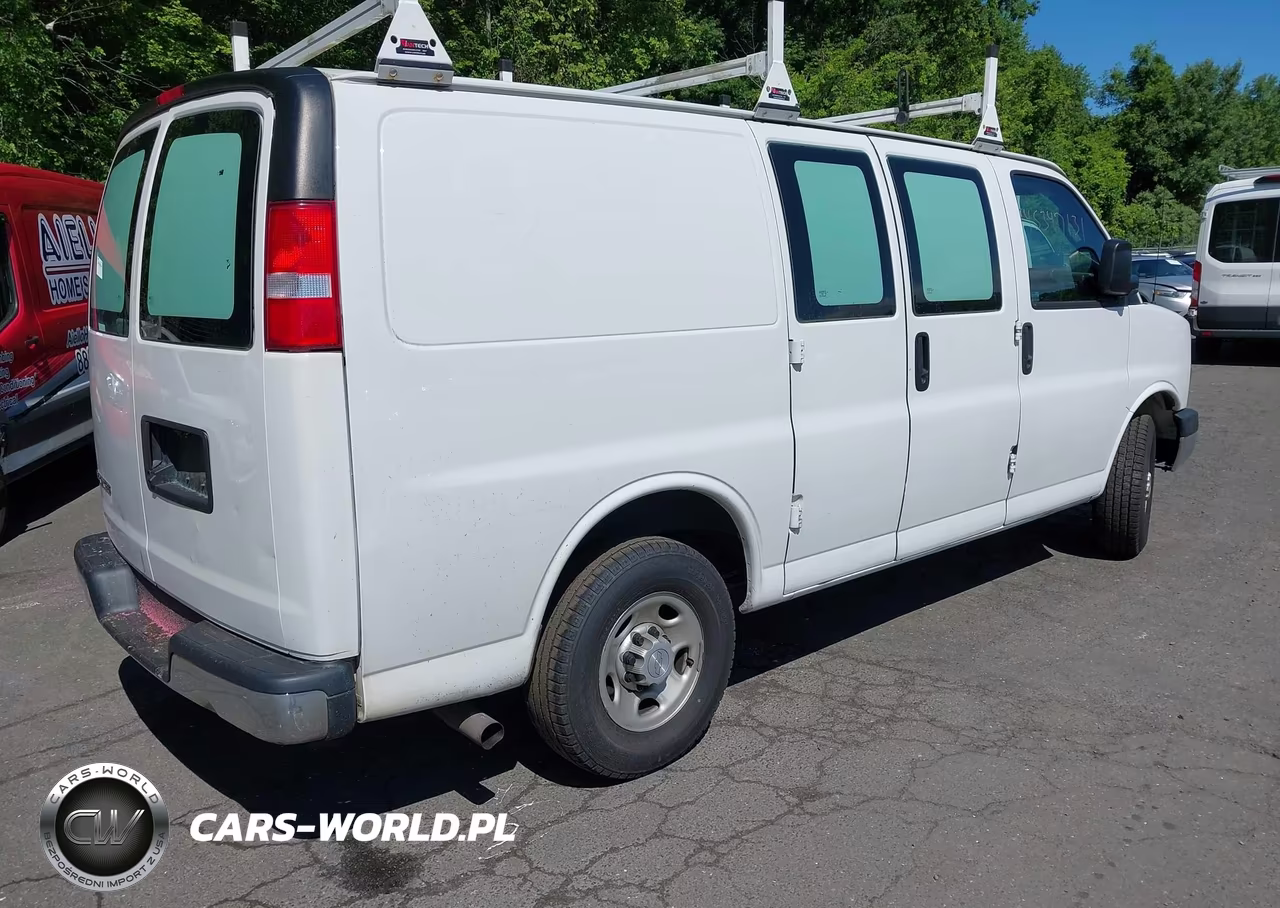 2019 Chevrolet Express 2500 Work Van VIN:1GCWGAFP2K1280436 - 4