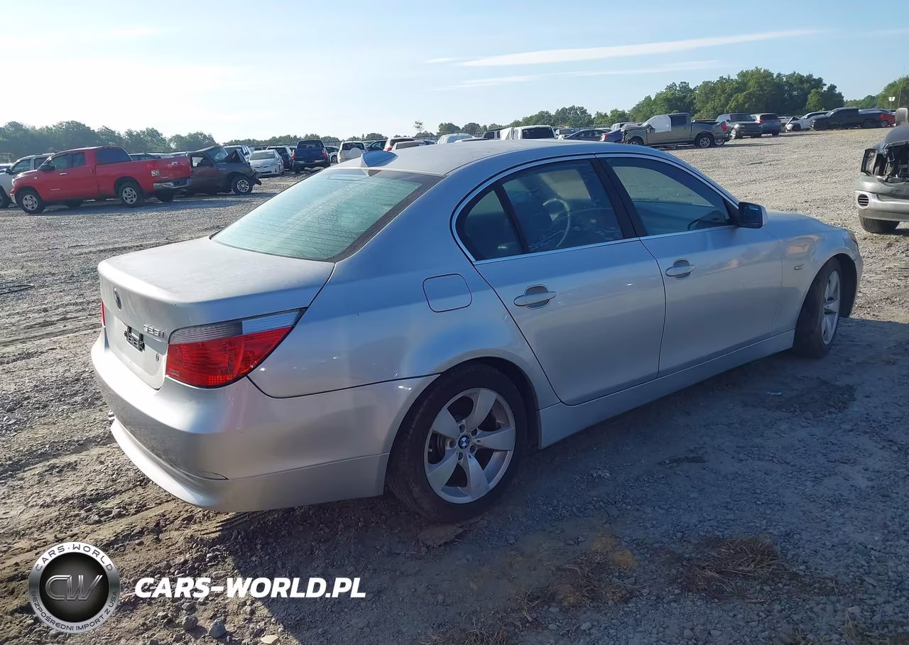 2007 BMW 525I VIN:WBANE53517CW66608 - 4