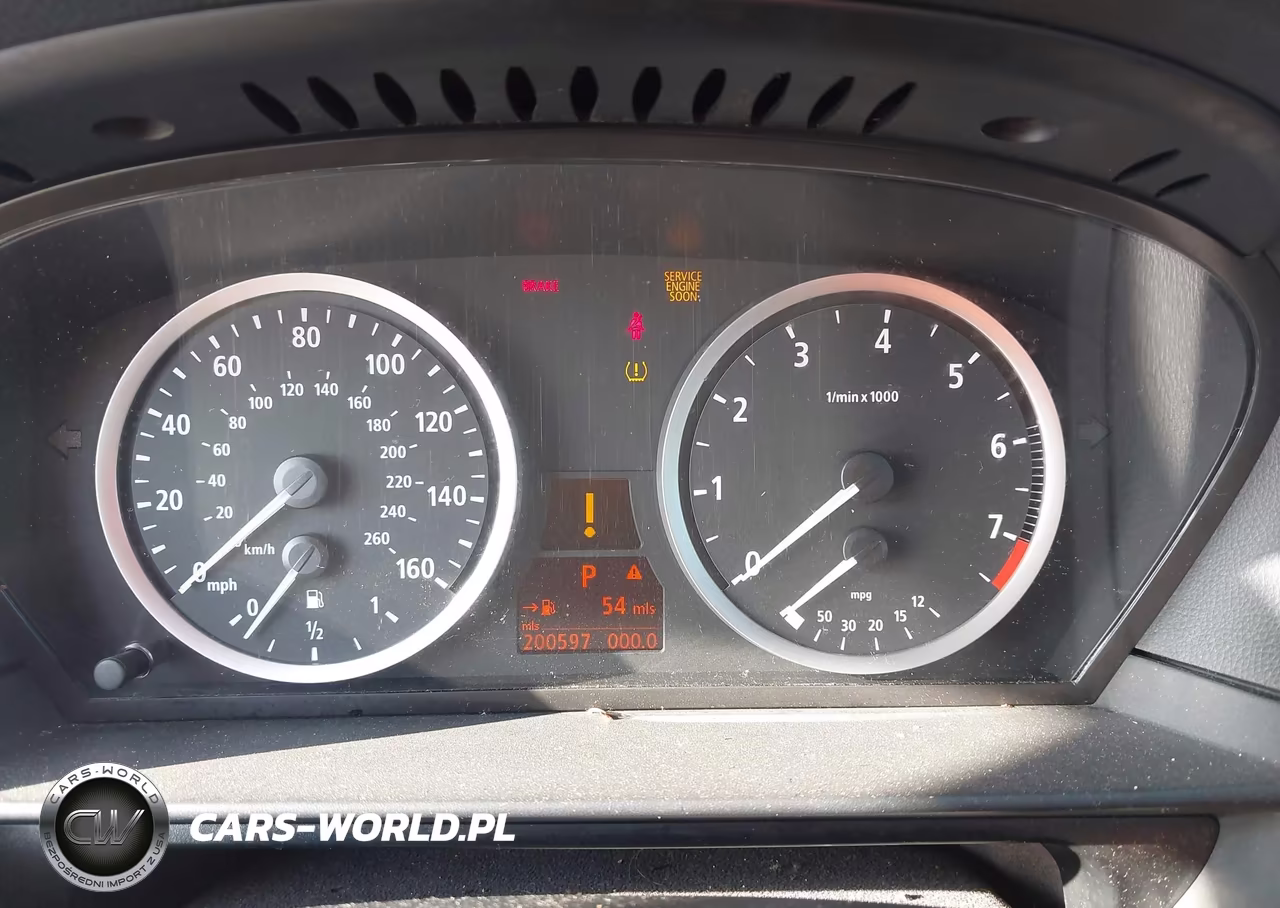 2007 BMW 525I VIN:WBANE53517CW66608 - 7