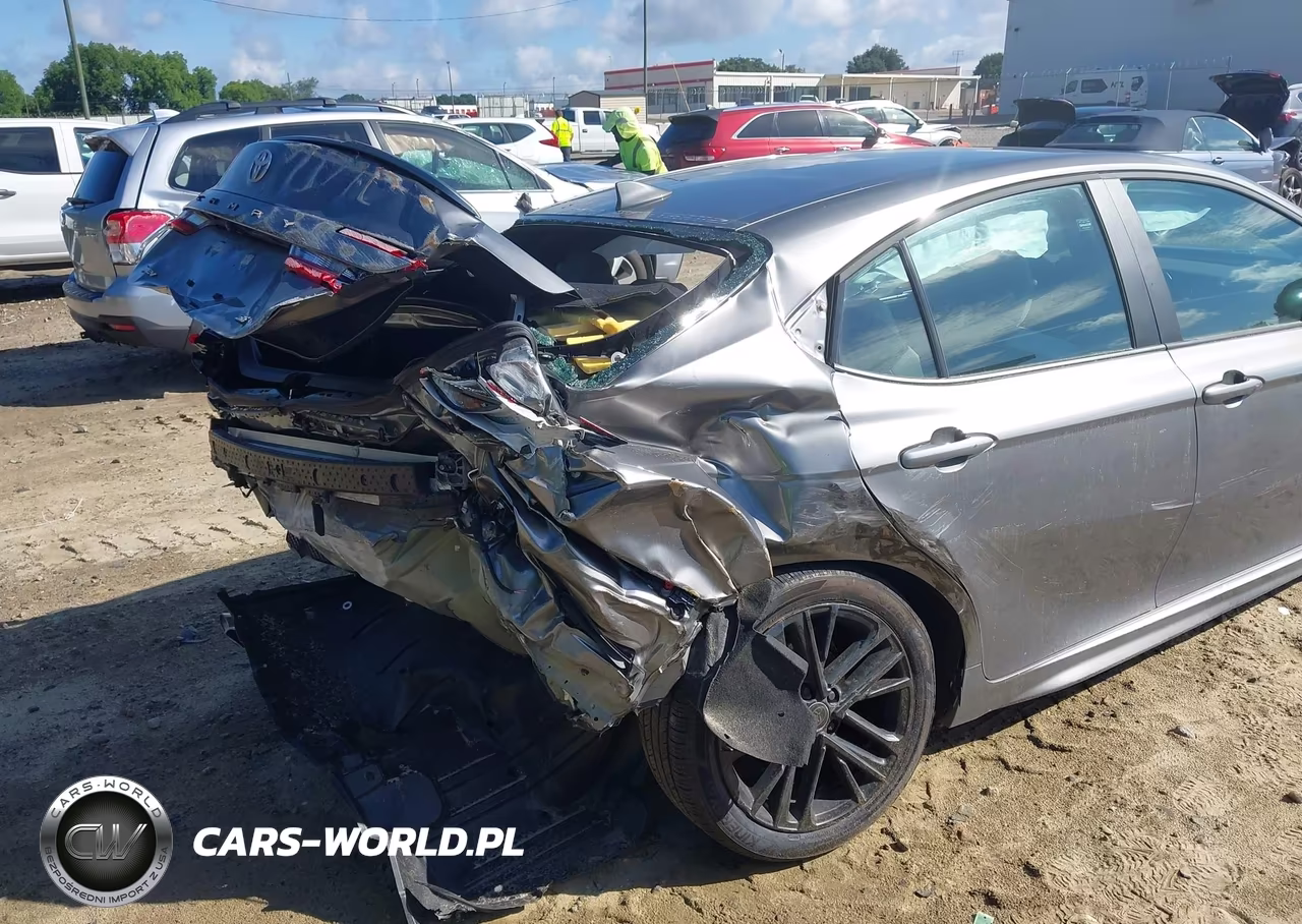 2025 Toyota Camry Se VIN:4T1DAACK5SU646384 - 18