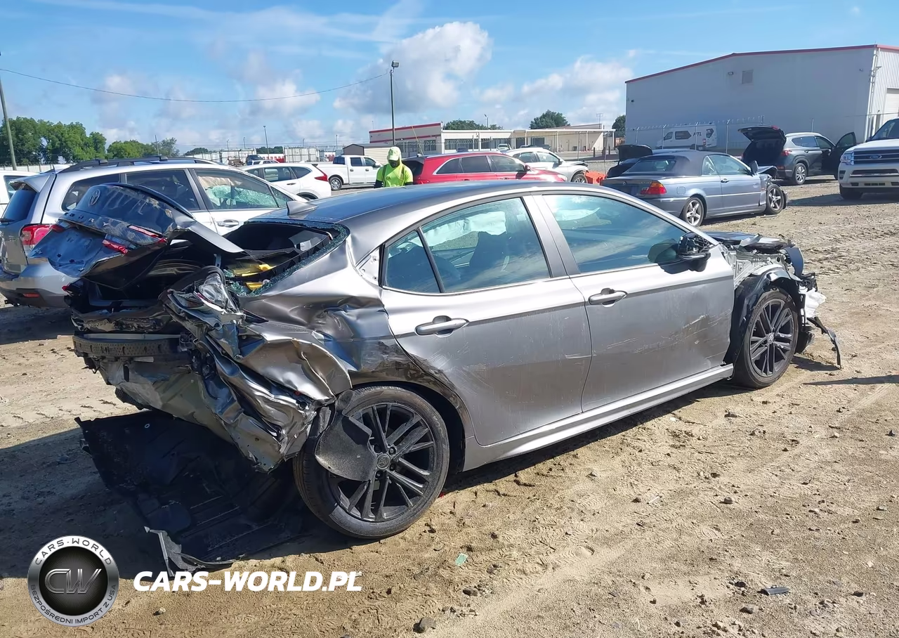 2025 Toyota Camry Se VIN:4T1DAACK5SU646384 - 4