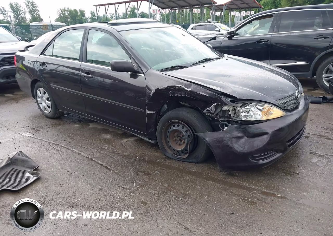 2004 Toyota Camry Le
