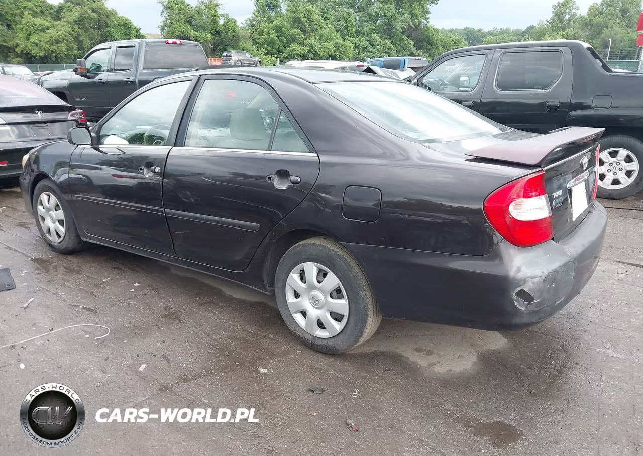 2004 Toyota Camry Le VIN:4T1BE32K14U847114 - 3