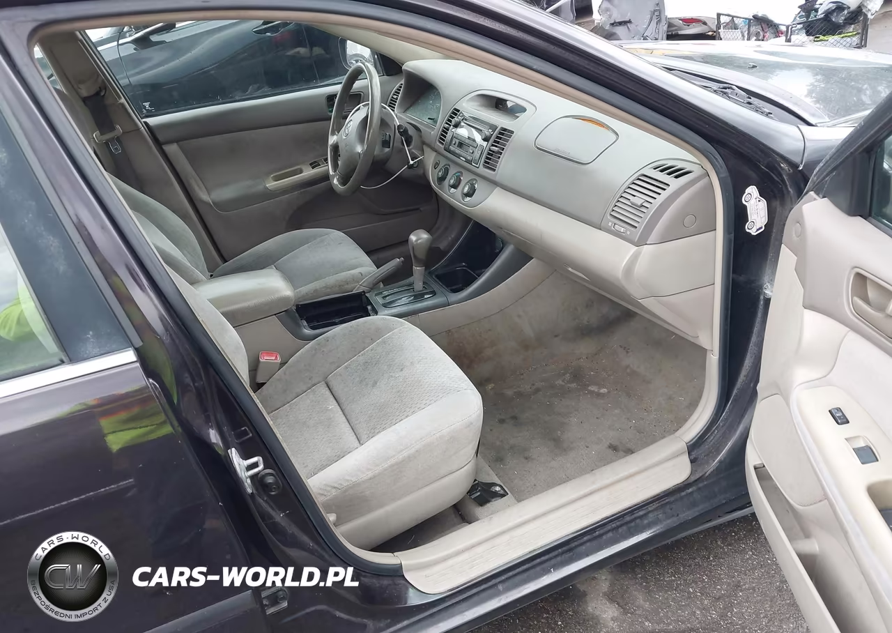 2004 Toyota Camry Le VIN:4T1BE32K14U847114 - 5