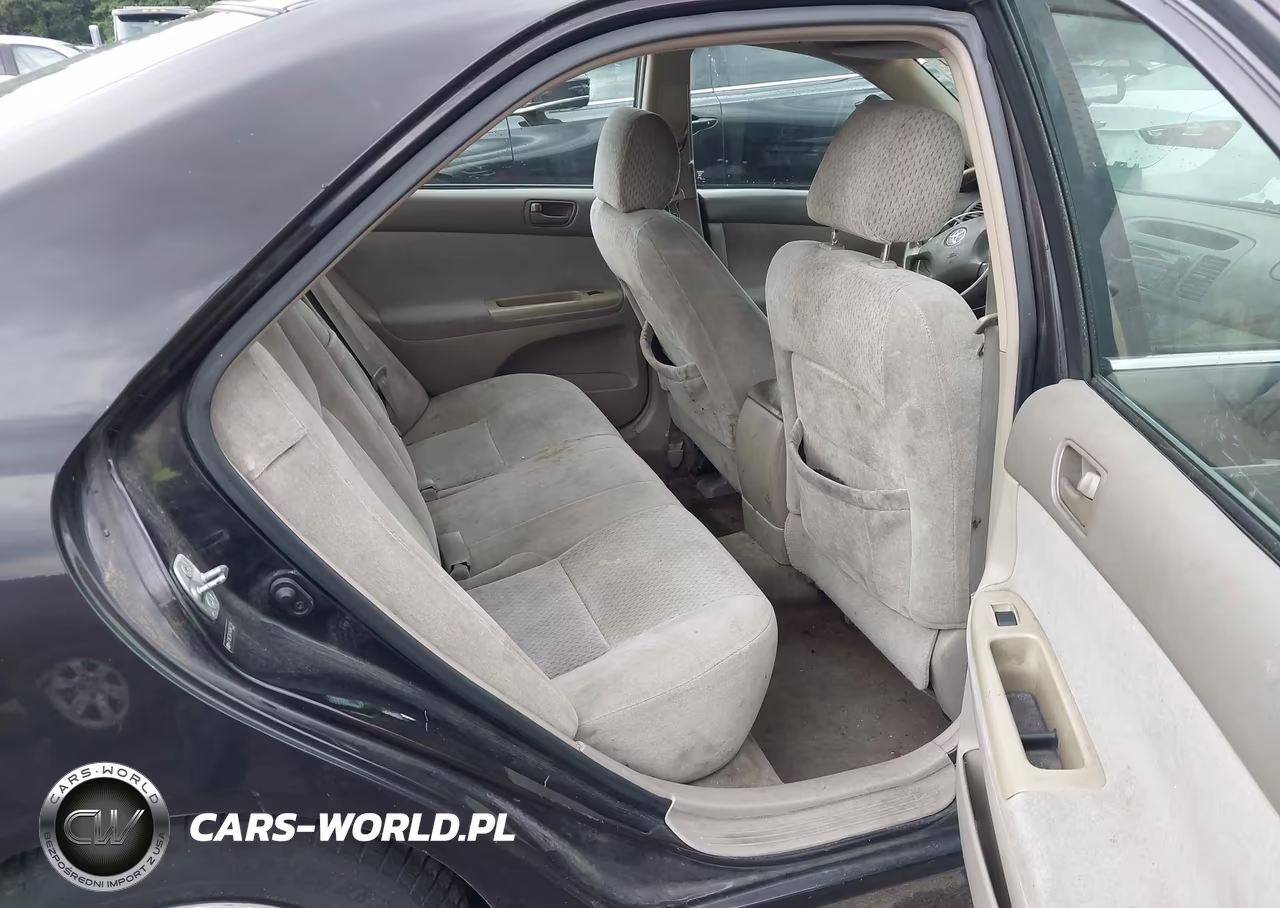 2004 Toyota Camry Le VIN:4T1BE32K14U847114 - 8