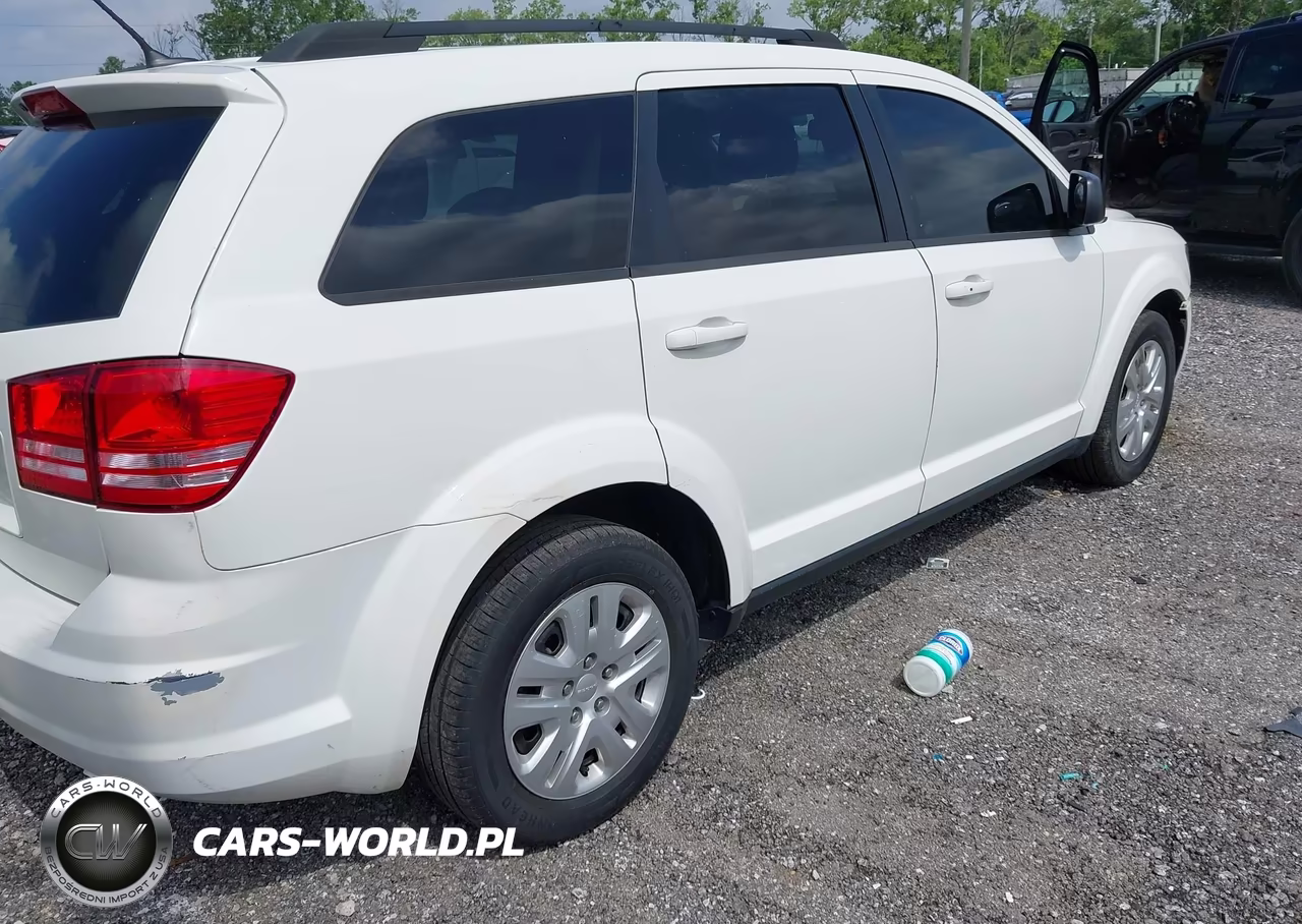 2018 Dodge Journey Se VIN:3C4PDCAB1JT363982 - 4