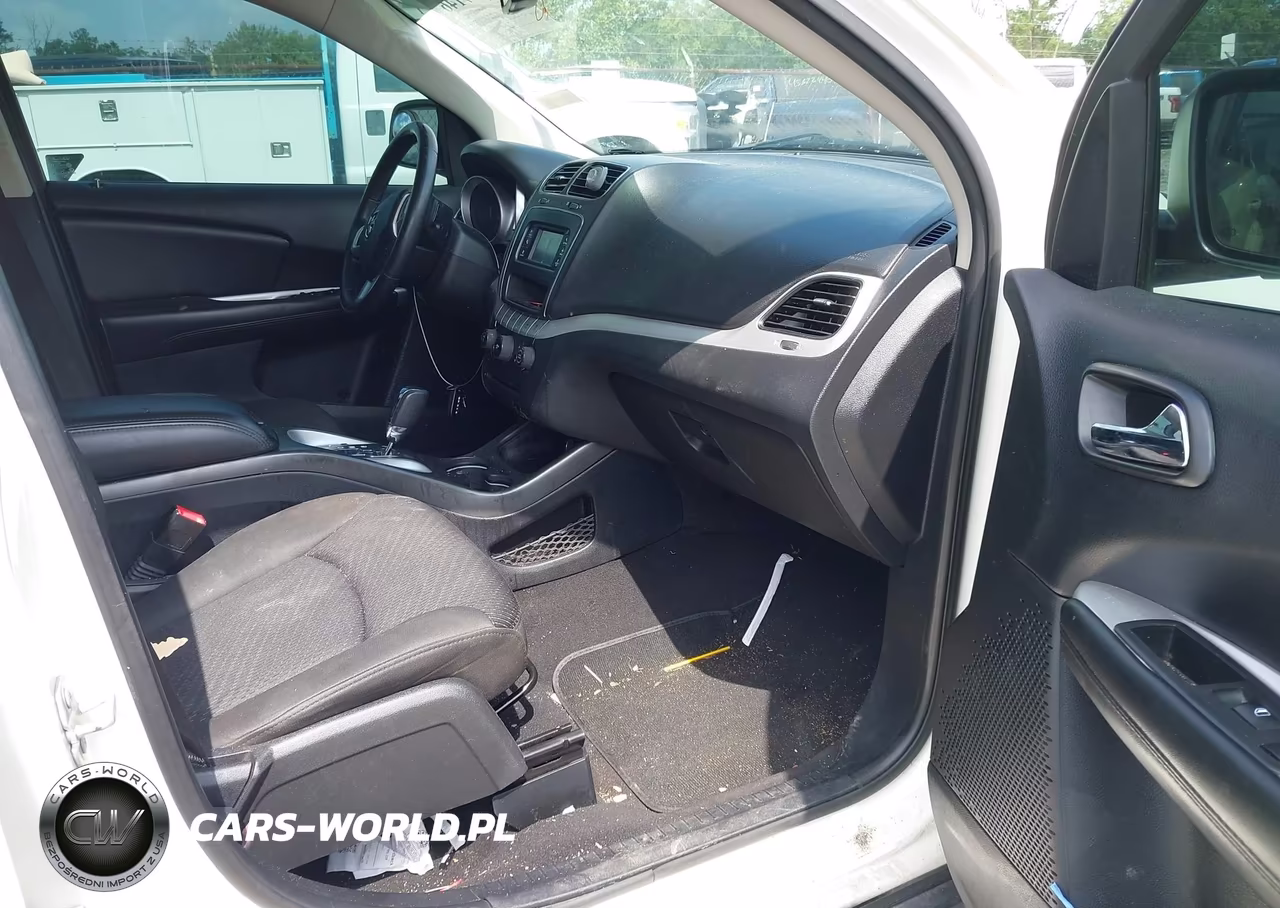 2018 Dodge Journey Se VIN:3C4PDCAB1JT363982 - 5