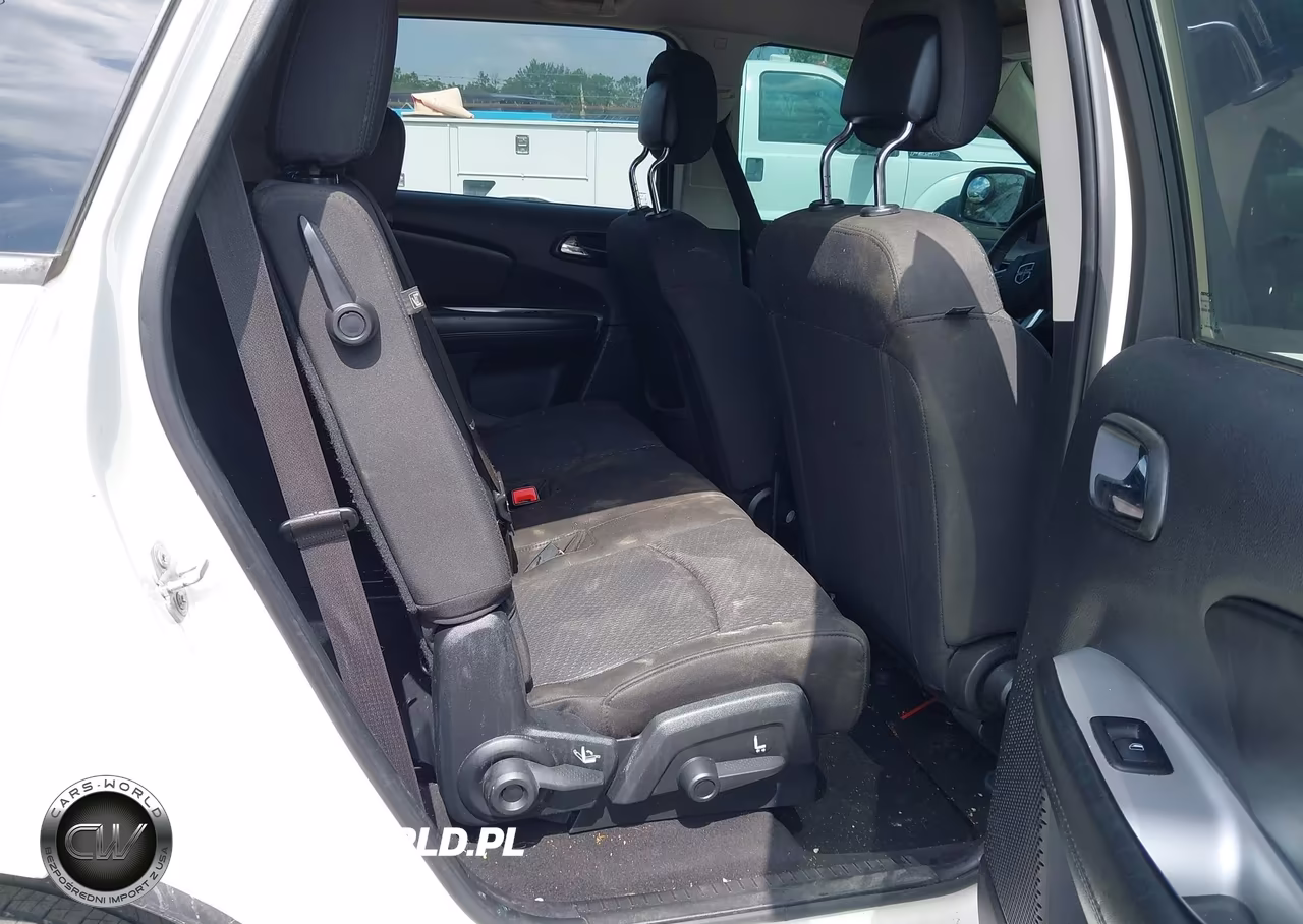 2018 Dodge Journey Se VIN:3C4PDCAB1JT363982 - 8