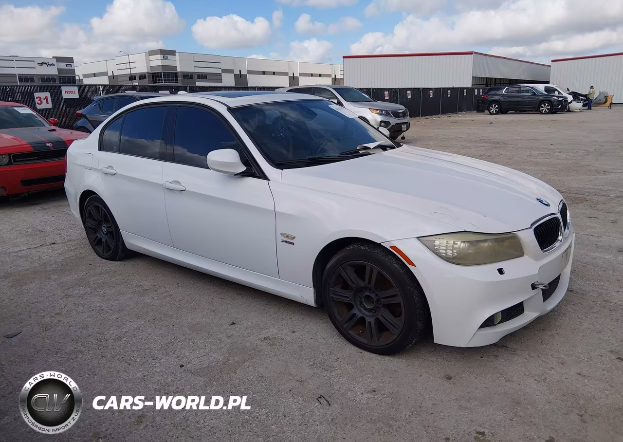 2011 BMW 328I xDrive – zdjęcie 1 z 12