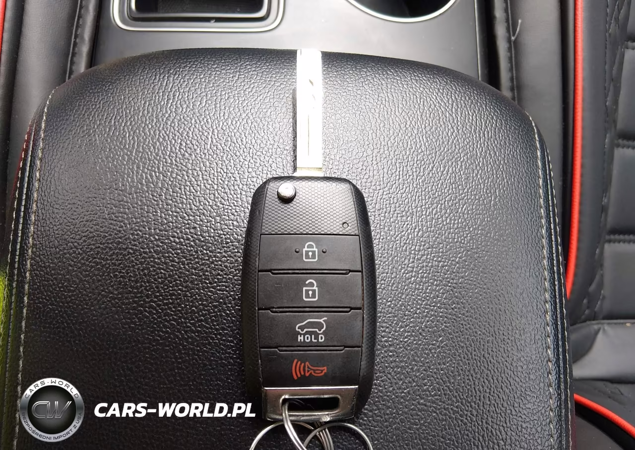 2018 Kia Sorento 2.4L L VIN:5XYPG4A33JG397371 - 11