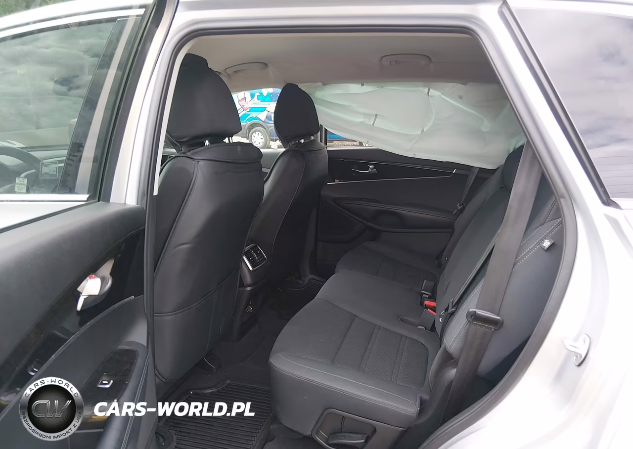 2018 Kia Sorento 2.4L L VIN:5XYPG4A33JG397371 - 8