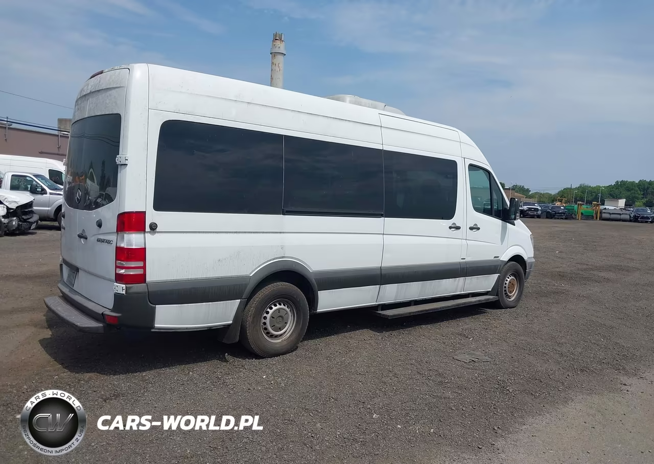 2013 Mercedes-Benz Sprinter 2500 High Roof VIN:WDZPE8CC5D5728443 - 4
