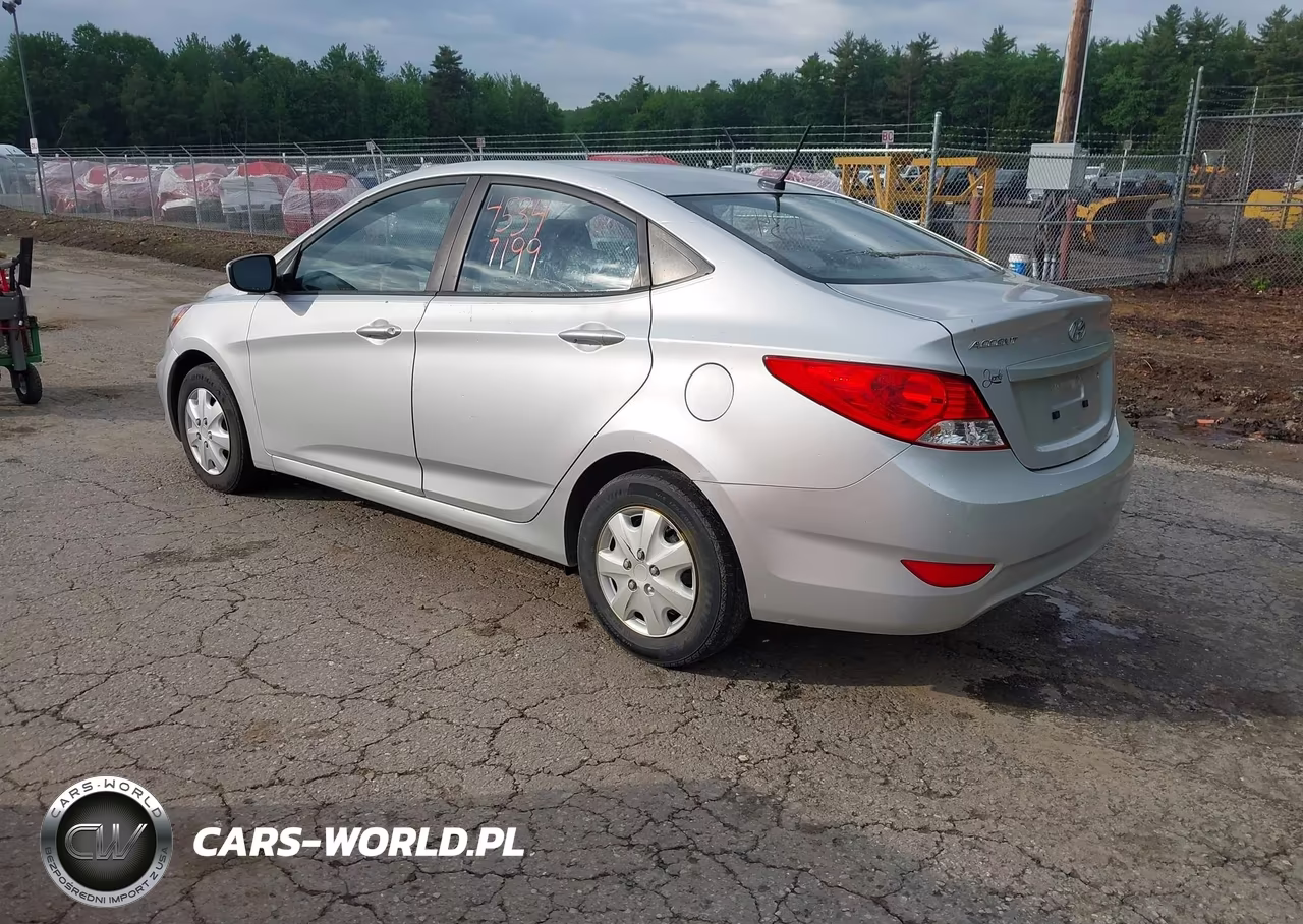 2013 Hyundai Accent Gls VIN:KMHCT4AE8DU298152 - 3