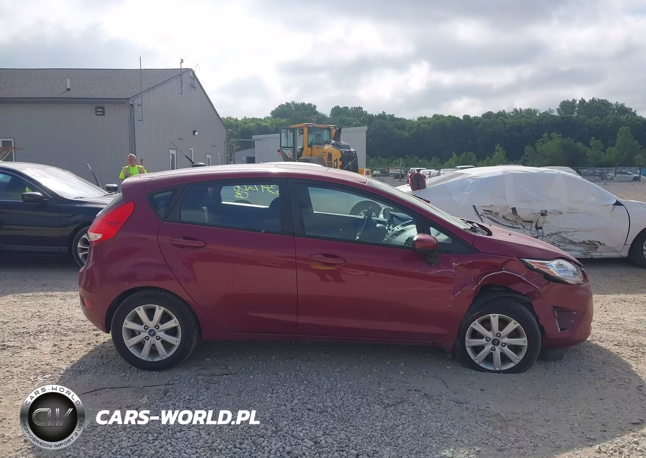 2011 Ford Fiesta Se VIN:3FADP4EJ7BM221347 - 13