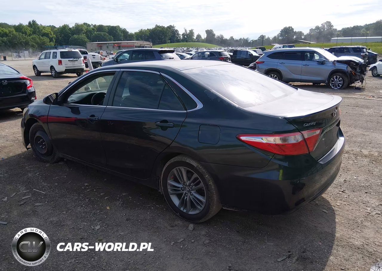 2016 Toyota Camry Se VIN:4T1BF1FK8GU218062 - 3