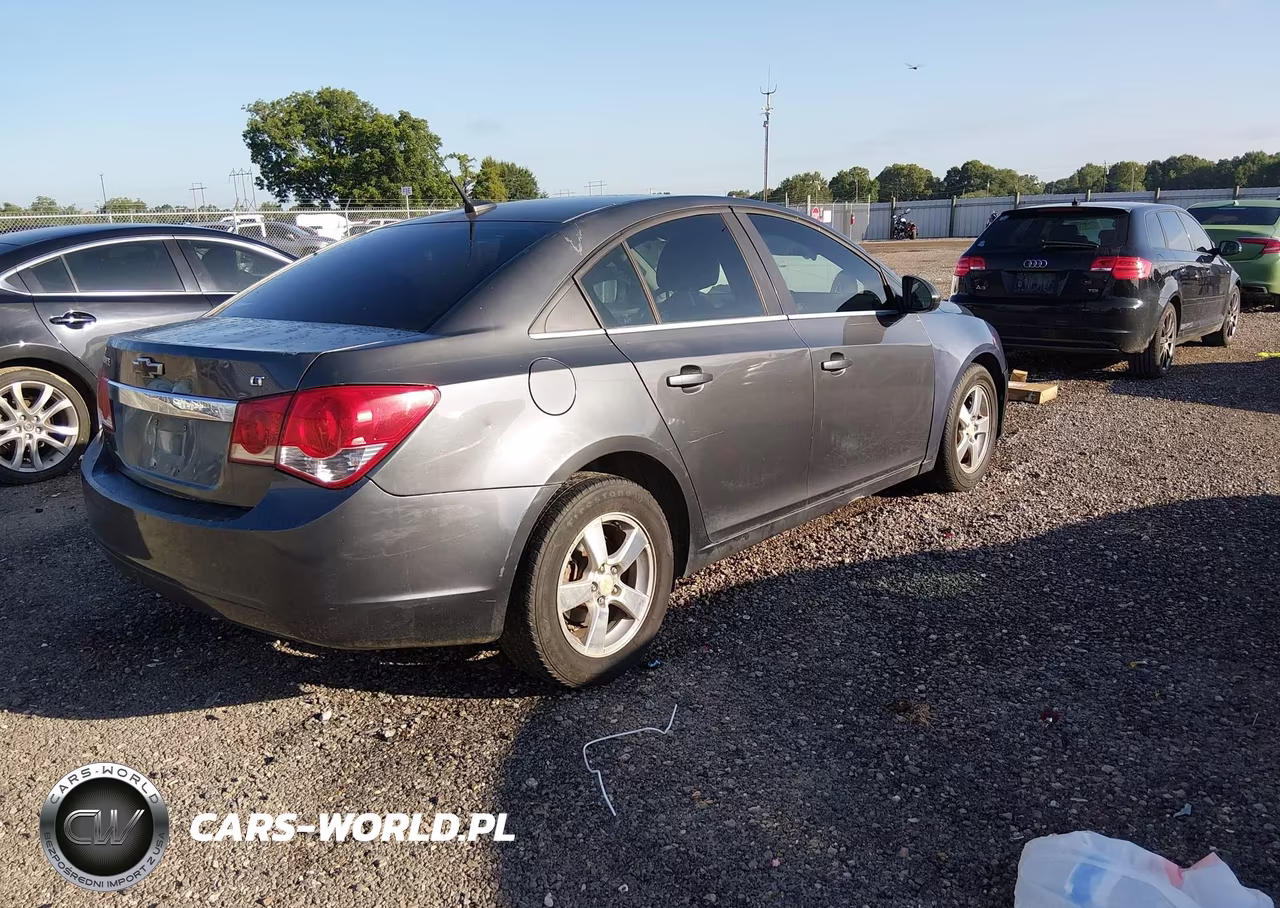 2013 Chevrolet Cruze 2Lt Auto VIN:1G1PE5SB1D7133318 - 4