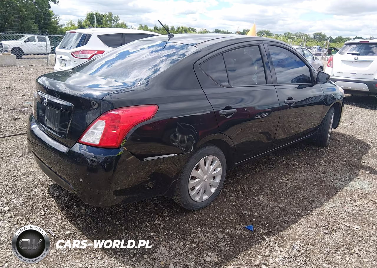 2016 Nissan Versa 1.6 S VIN:3N1CN7AP8GL916332 - 4