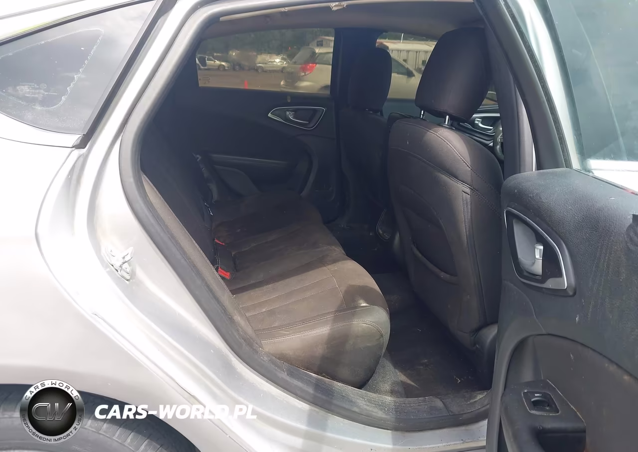 2015 Chrysler 200 Limited VIN:1C3CCCAB7FN678315 - 8