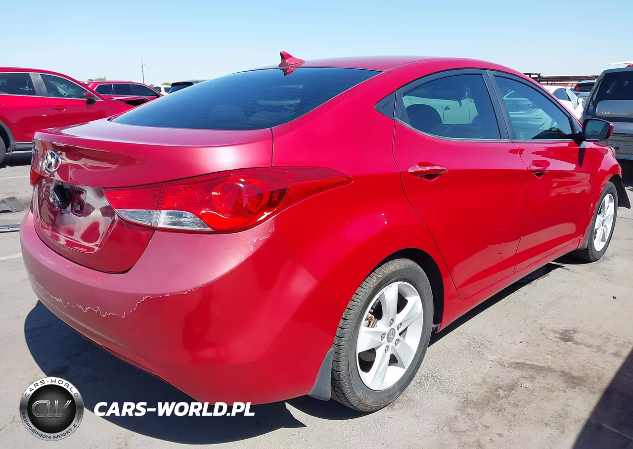 2013 Hyundai Elantra Gls VIN:KMHDH4AE1DU948008 - 4