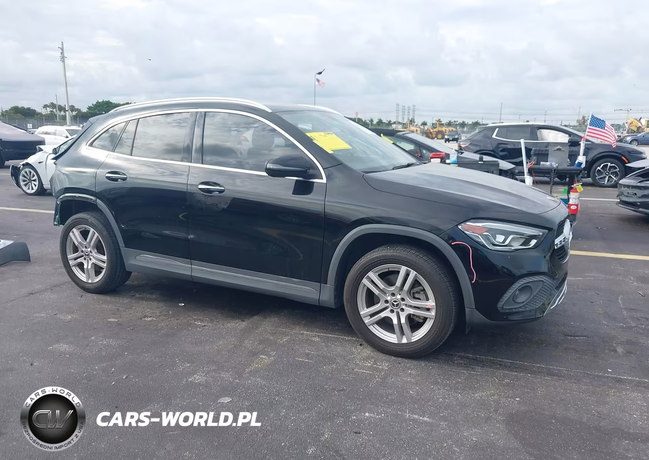 2021 Mercedes-Benz Gla 250 – zdjęcie 1 z 17