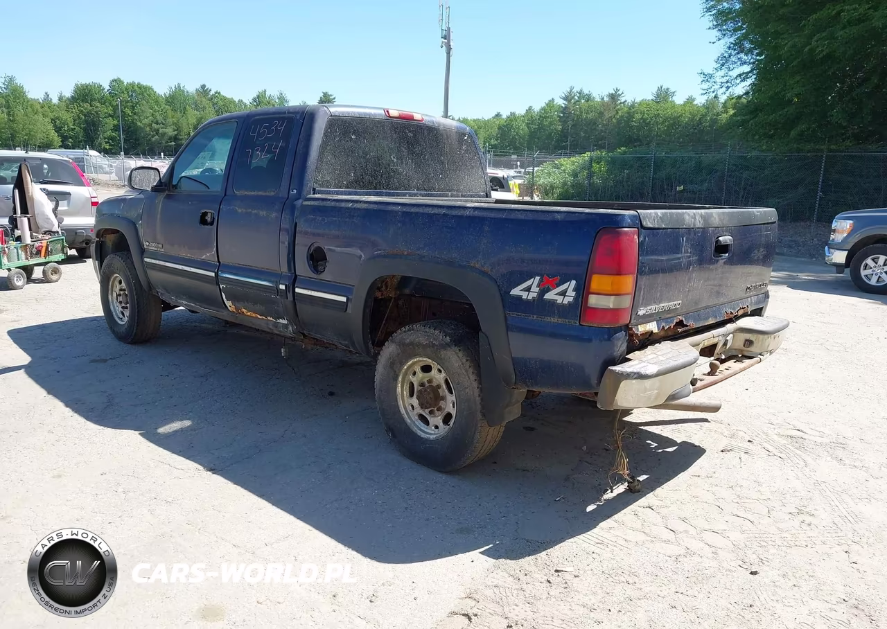 2002 Chevrolet Silverado 2500Hd Ls VIN:1GCHK29UX2E182326 - 3
