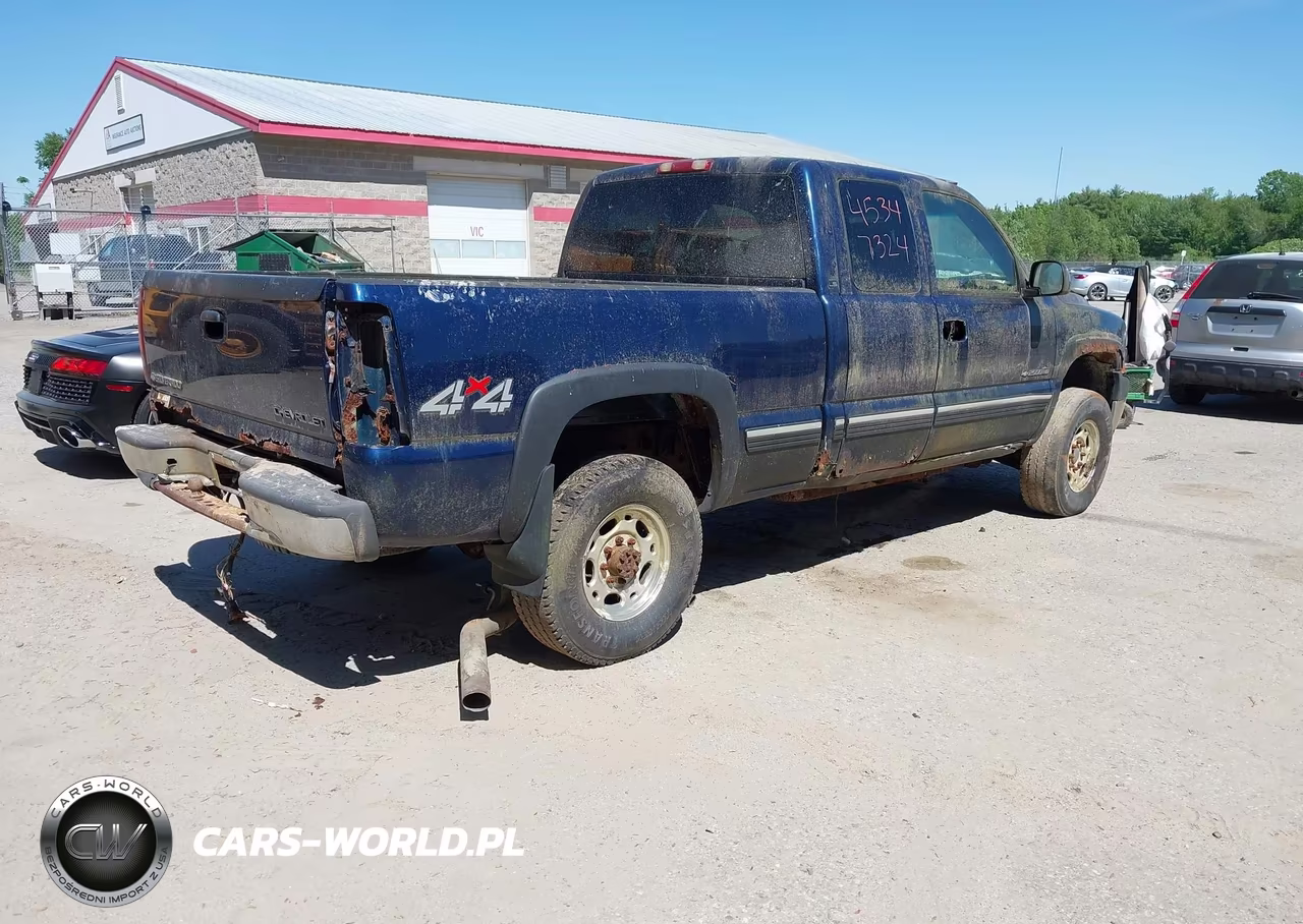 2002 Chevrolet Silverado 2500Hd Ls VIN:1GCHK29UX2E182326 - 4