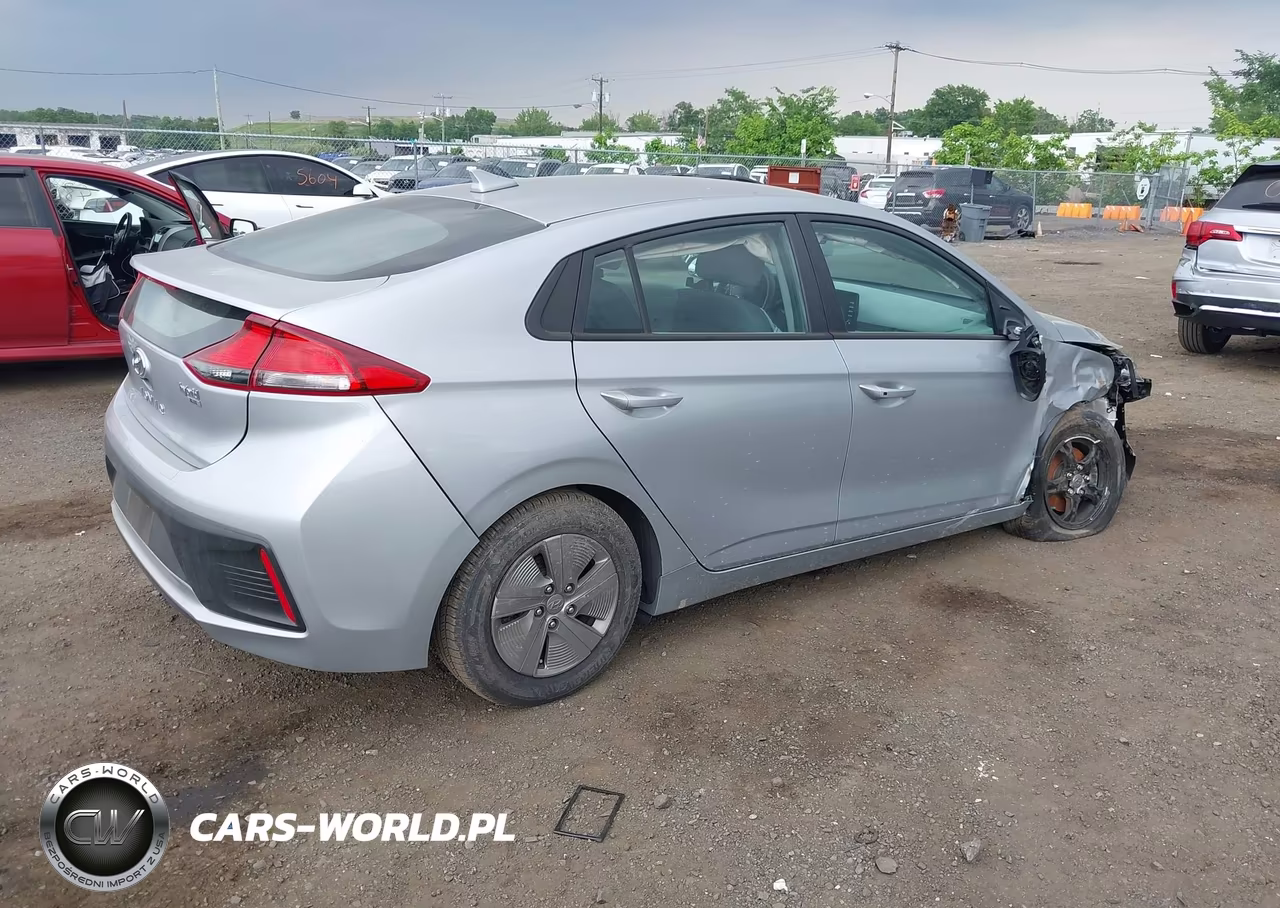 2020 Hyundai Ioniq Hybrid Blue VIN:KMHC65LC6LU202154 - 4