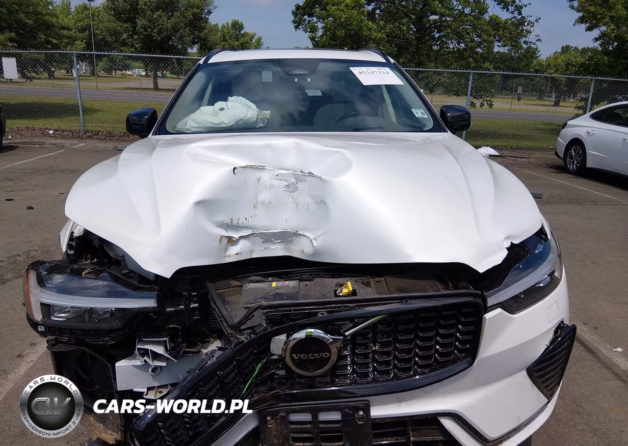 2025 Volvo Xc60 Plug-In Hybrid Ultra, T8 Awd Electric-Gasoline, Dark VIN:YV4H60RM2S1073694 - 12