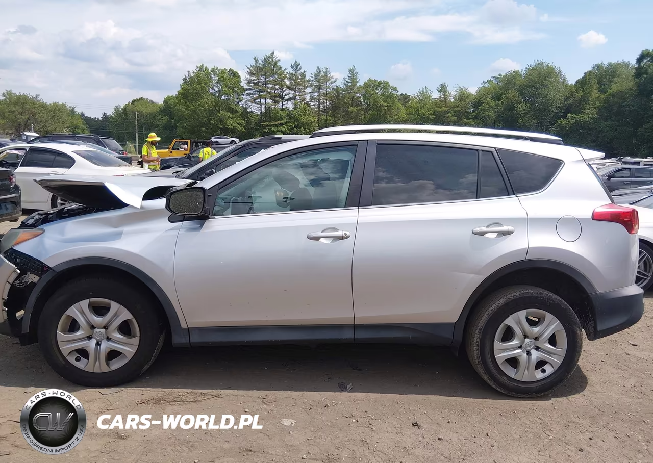 2015 Toyota Rav4 Le VIN:2T3BFREV0FW243568 - 13