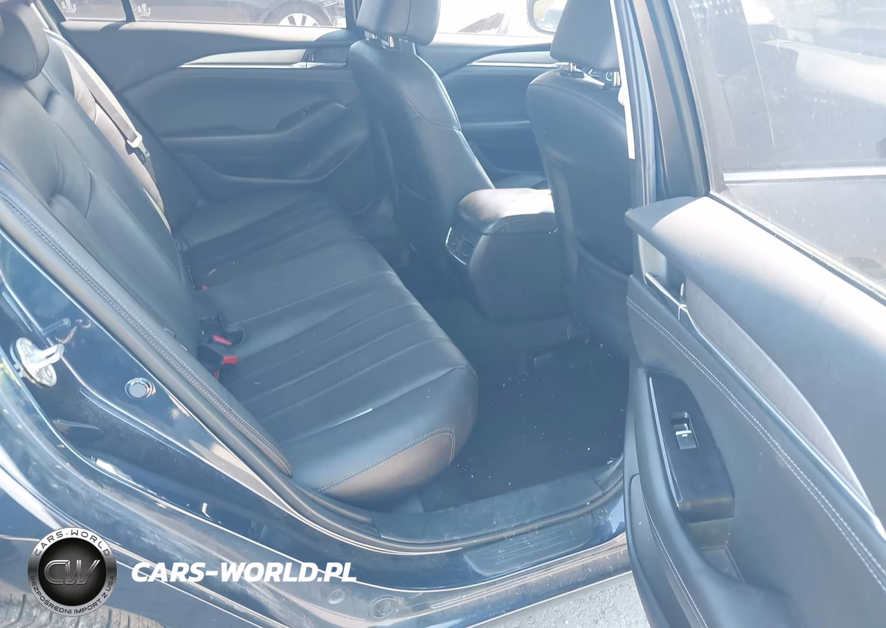 2018 Mazda Mazda6 Touring VIN:JM1GL1VM0J1325783 - 8