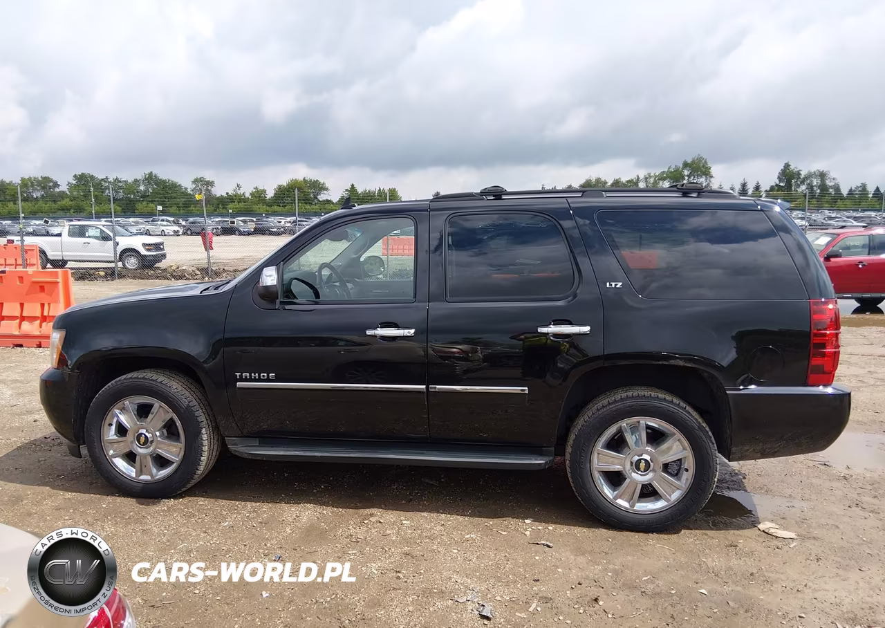 2011 Chevrolet Tahoe Ltz VIN:1GNSKCE00BR244556 - 14