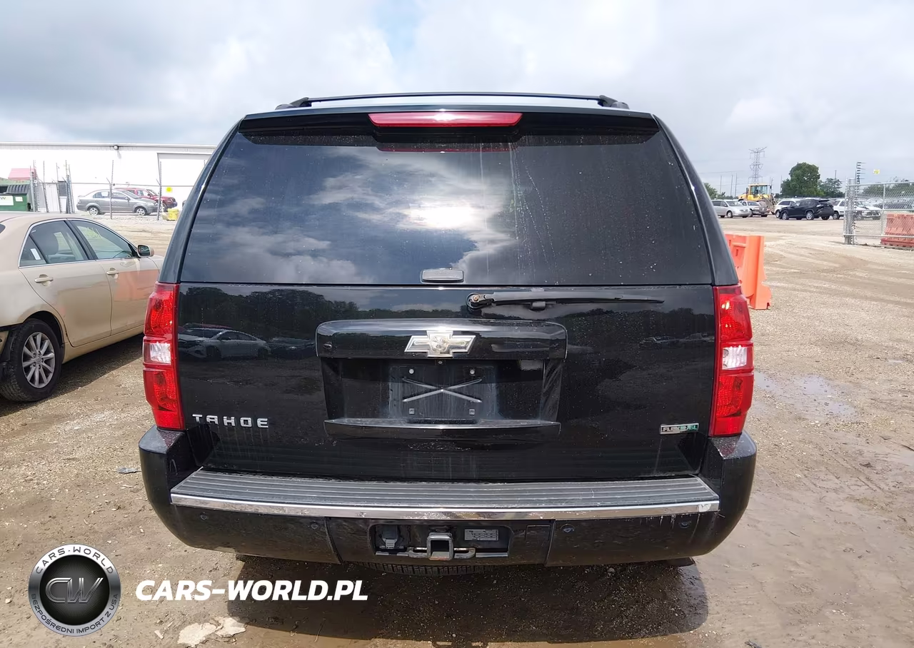 2011 Chevrolet Tahoe Ltz VIN:1GNSKCE00BR244556 - 16