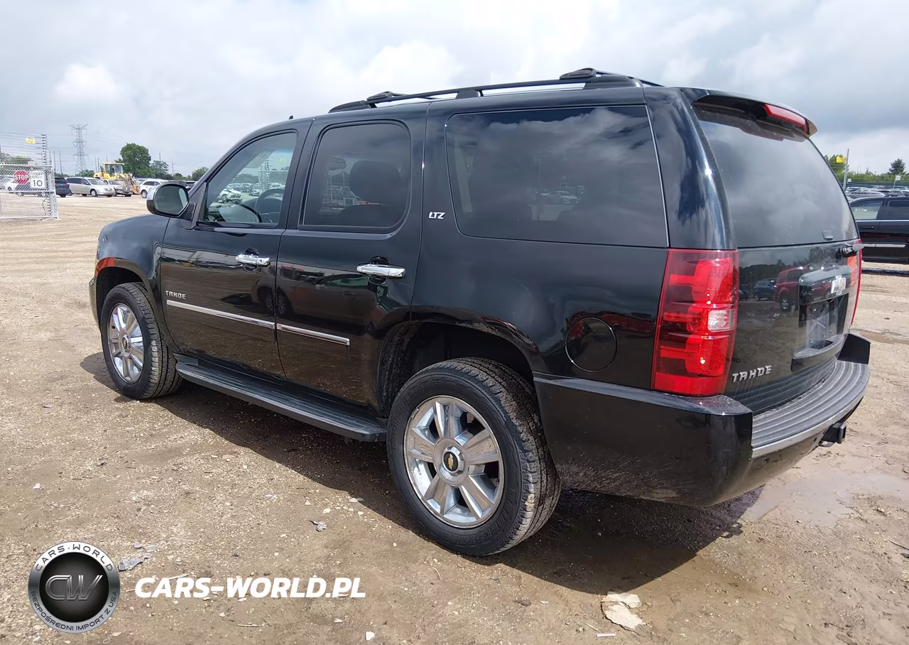 2011 Chevrolet Tahoe Ltz VIN:1GNSKCE00BR244556 - 3