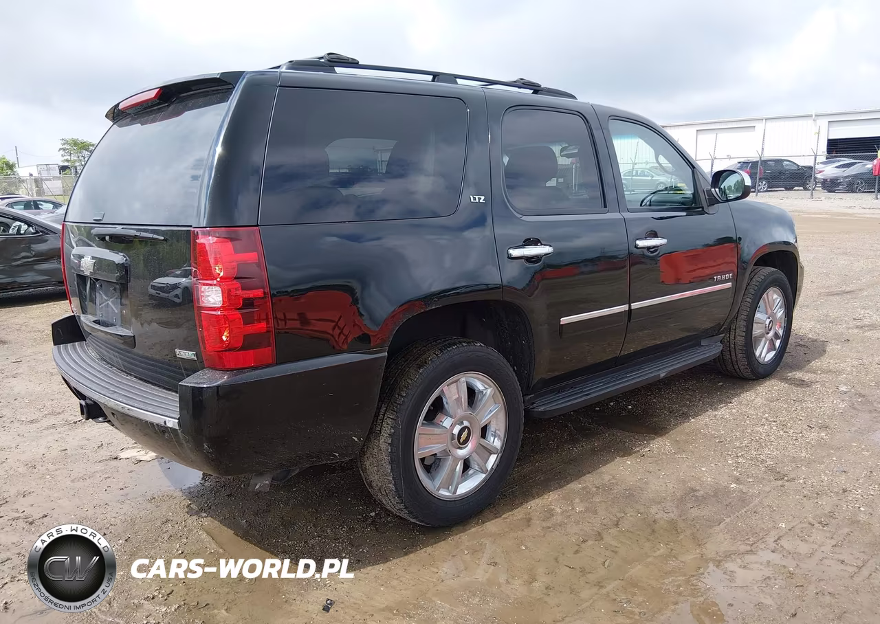 2011 Chevrolet Tahoe Ltz VIN:1GNSKCE00BR244556 - 4