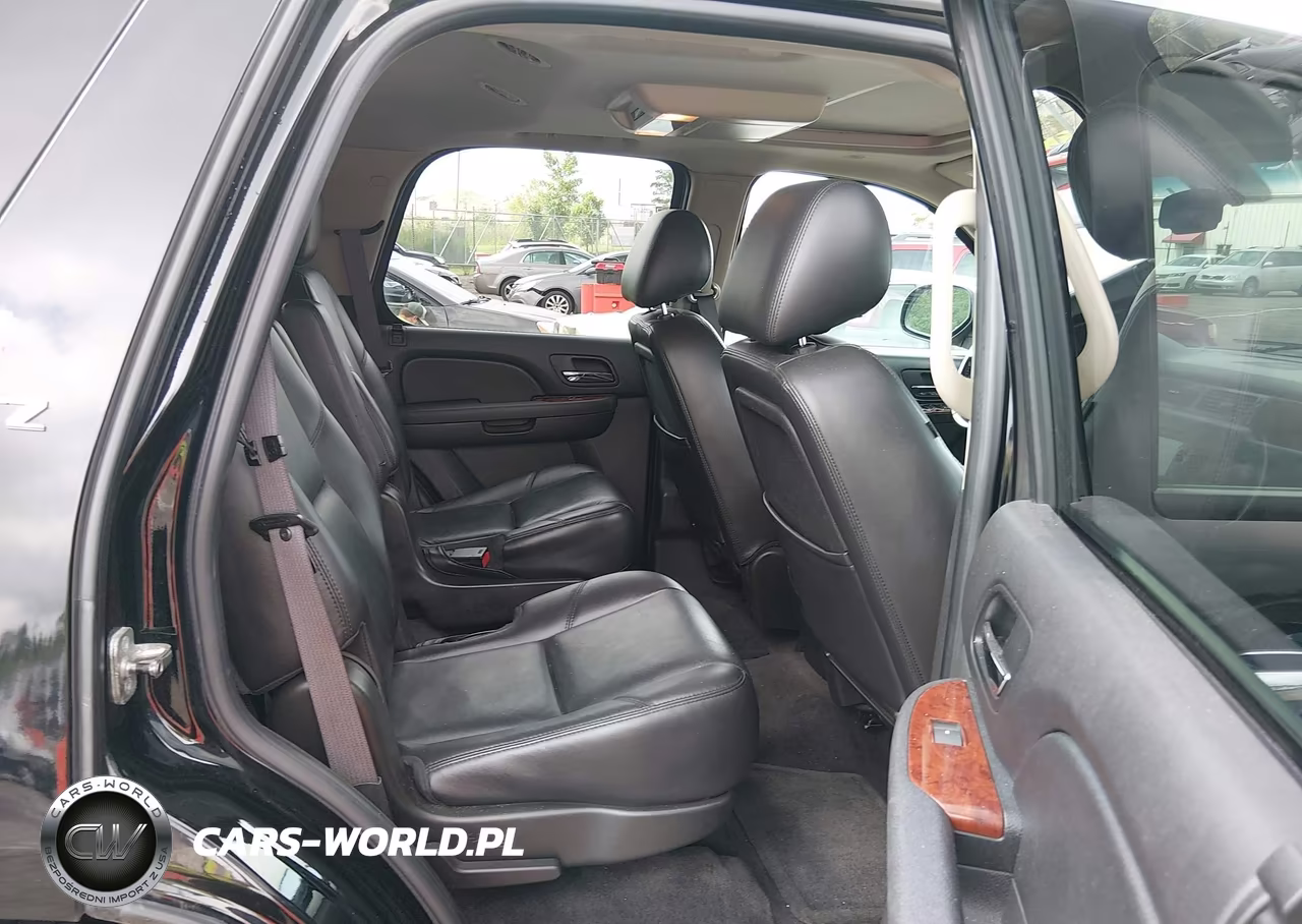 2011 Chevrolet Tahoe Ltz VIN:1GNSKCE00BR244556 - 8