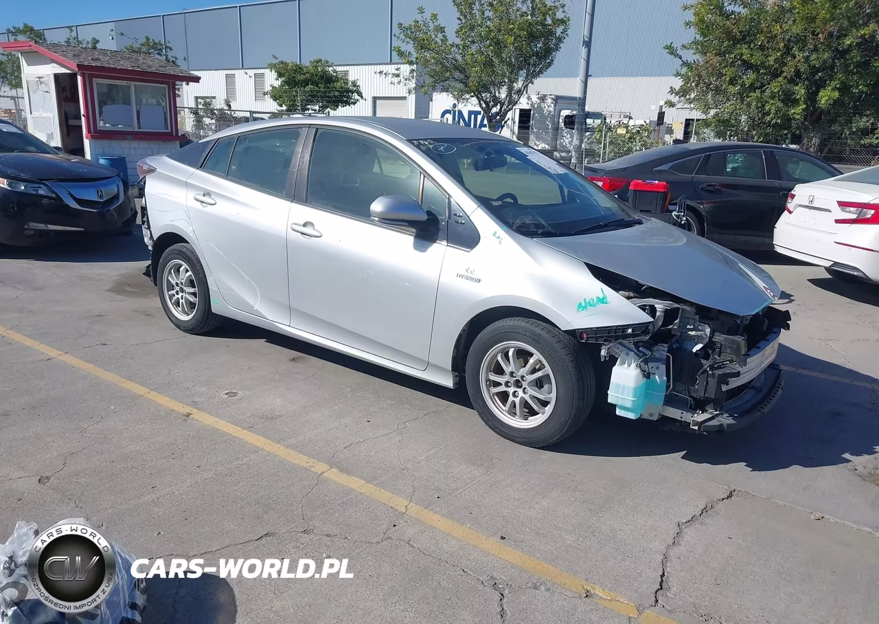 2016 Toyota Prius Three – zdjęcie 1 z 18