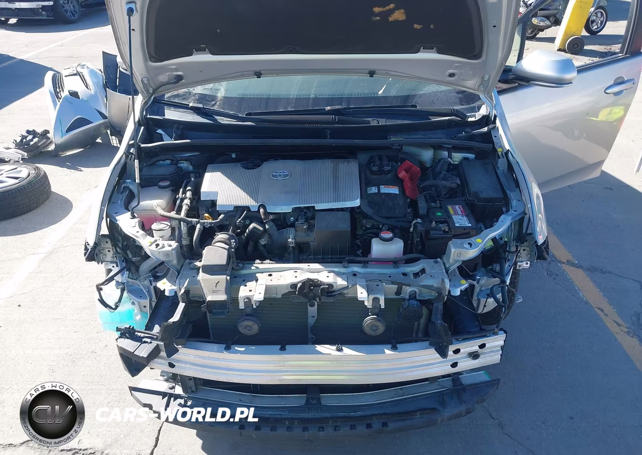 2016 Toyota Prius Three VIN:JTDKARFU4G3020958 - 10