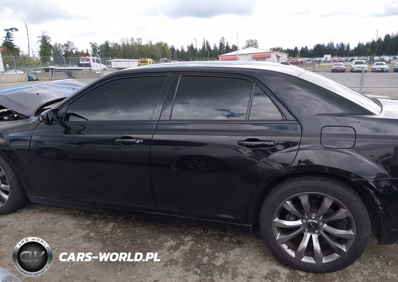 2014 Chrysler 300 S VIN:2C3CCABG4EH372663 - 15