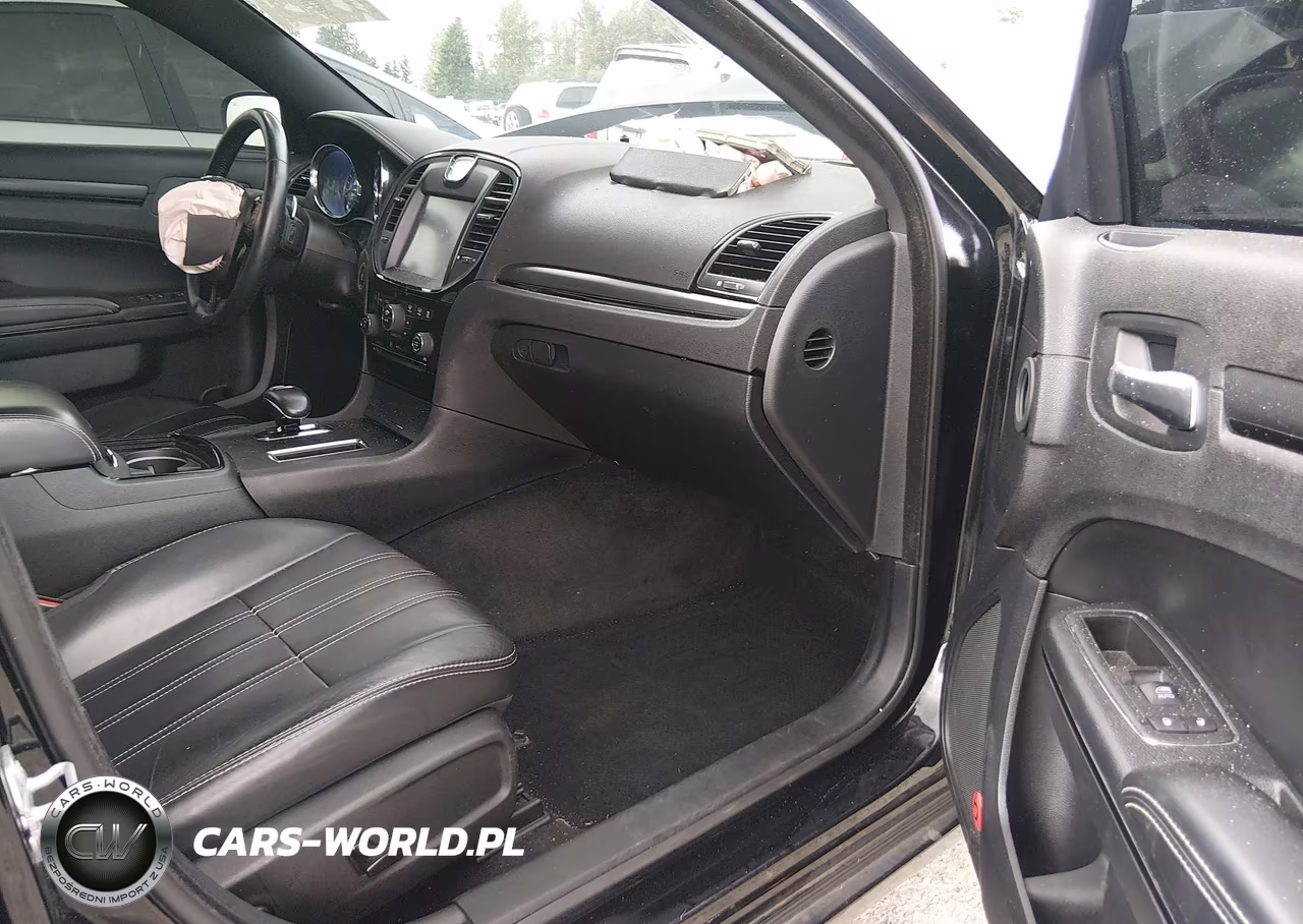 2014 Chrysler 300 S VIN:2C3CCABG4EH372663 - 5
