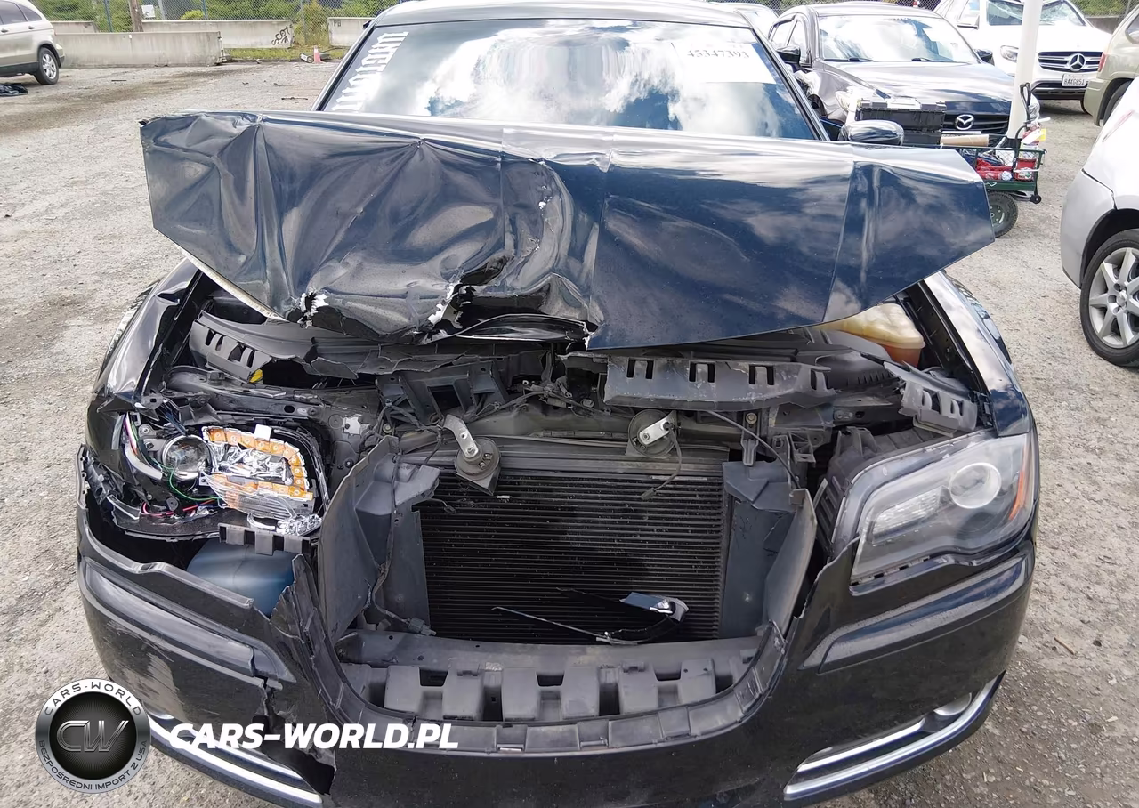 2014 Chrysler 300 S VIN:2C3CCABG4EH372663 - 6