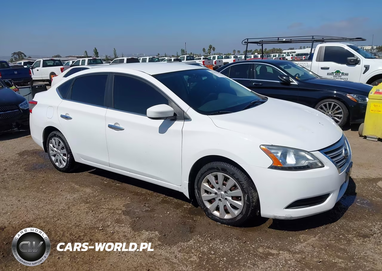 2015 Nissan Sentra S – zdjęcie 1 z 11