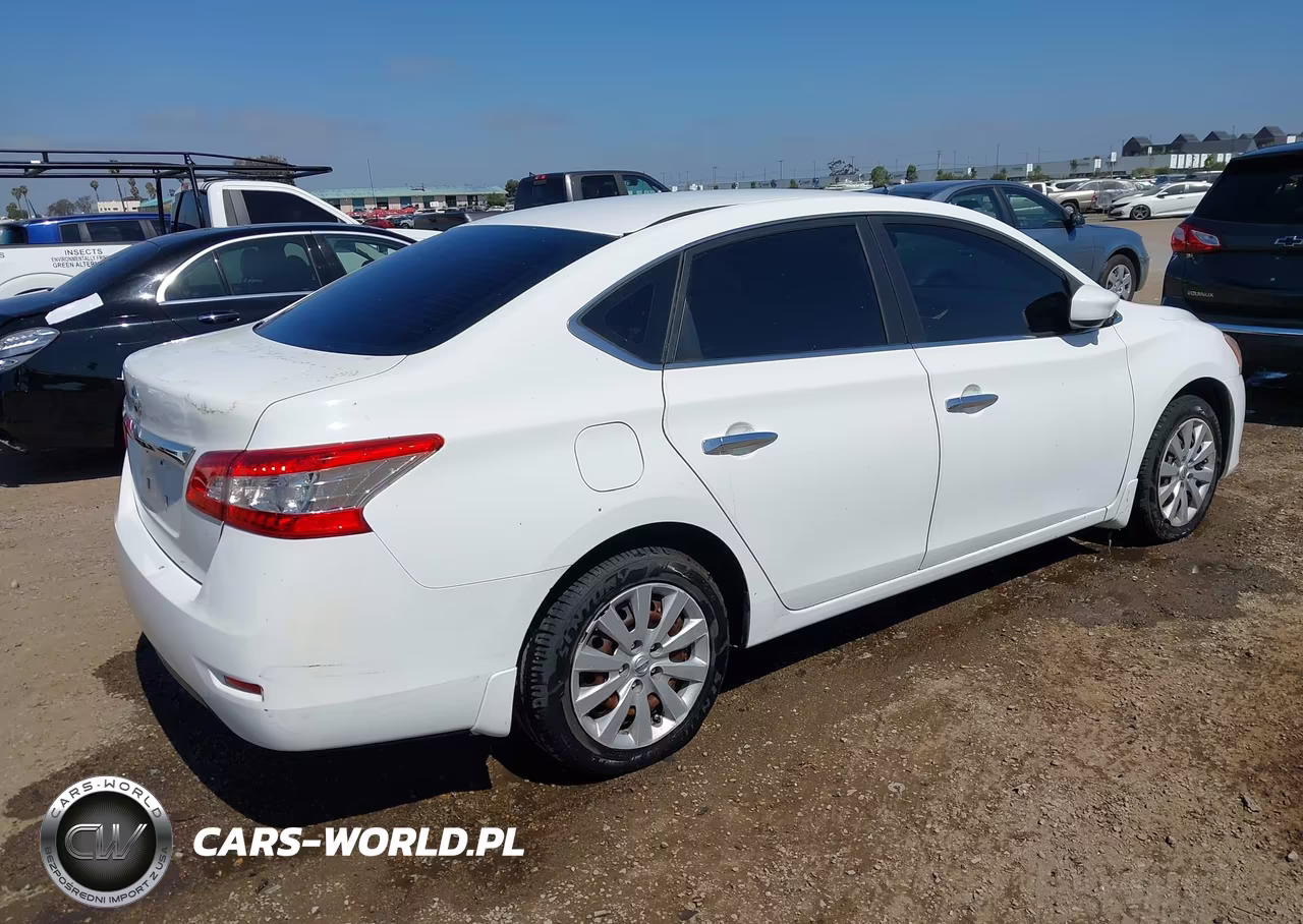 2015 Nissan Sentra S VIN:3N1AB7APXFY257462 - 4